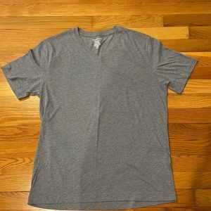 Men’s banana republic premium Wash V T-shirt medium, steel blue. Worn once
